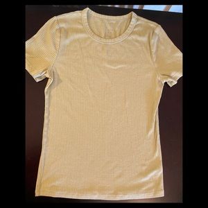 Light Green crew neck t shirt M